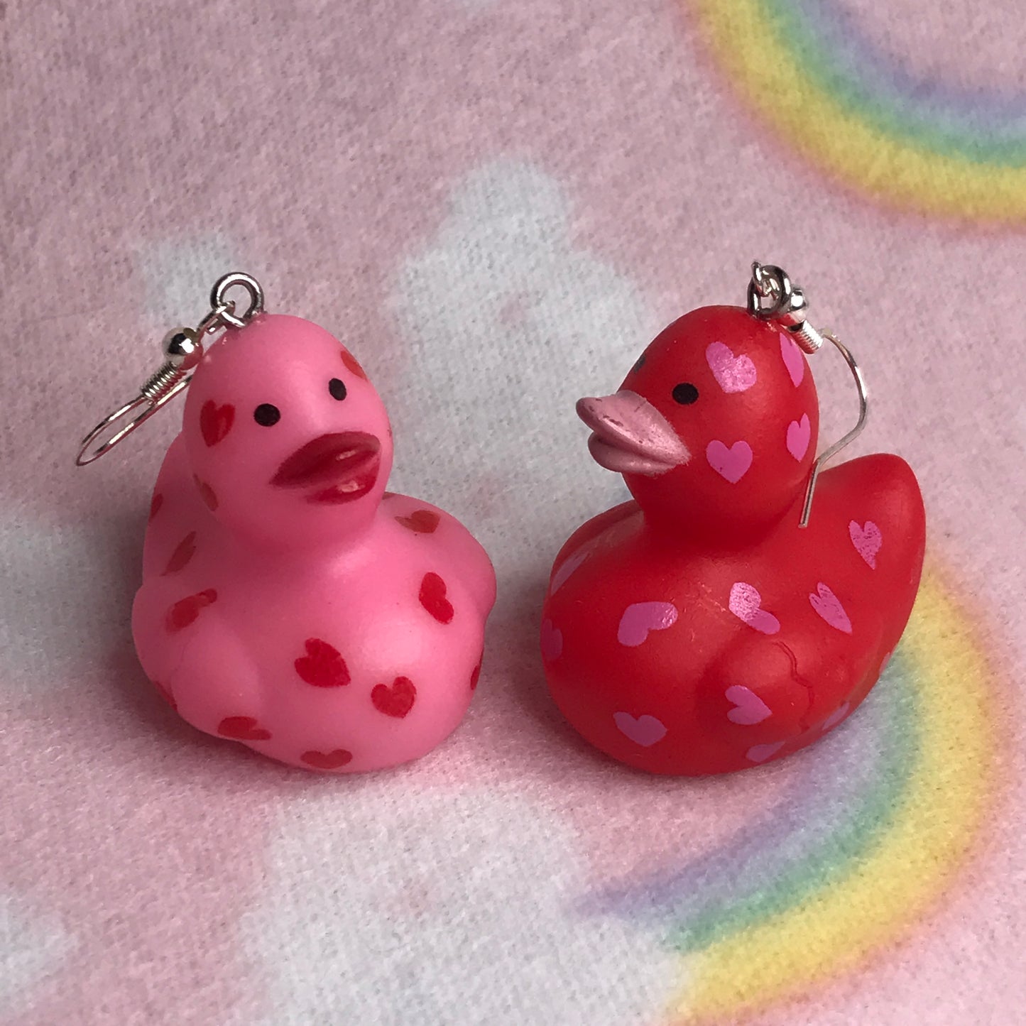 valentine heart duck earrings